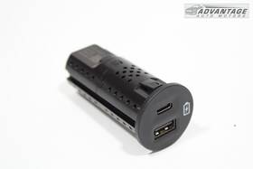 Lu5t-19j211-aa Ford 2020-2022 Escape Sel Auxiliary Jack Usb Charger Port Power Outlet Oem