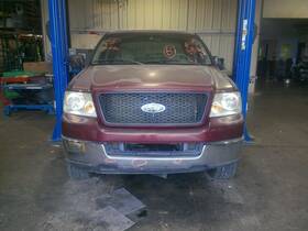 646-13229 Ford Truck F150 2005 Fuse Box Engine 961160