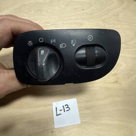 Yl3t-11654-dl Ford F-150 Expedition Navigator Auto Headlight Fog Light Switch 01 02 03 04 Used
