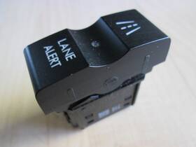 A06-53783-820 Freightliner 2020 Cascadia 032411820 Lane Alert Switch #m262ny