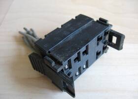 A06-30769-005 Freightliner / Delphi Elec. Connector With Wiring For Foot Well Light Switch #m261bm