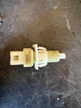 10194430 General Motors 05-2013 Corvette C6 6 Speed Clutch Pedal Switch Upper