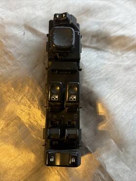15202848 General Motors 2003-2006 Sierra Silverado 2 Door Master Power Window Switch