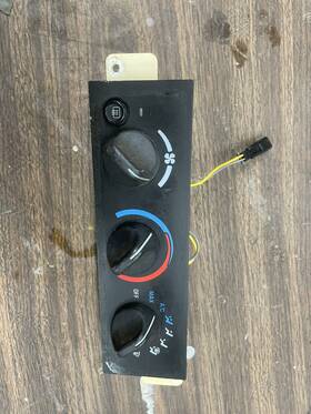 16181023 Gm 1994-1996 Chevrolet Camaro Hvac Heater And A/c Control Panel Used Oem