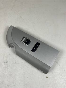 25898110 Gm Oem 07-13 Chevy Silverado Gmc Sierra Passenger Side Power Window Switch