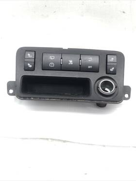 0472545 Gmc 2010 - 2012 Acadia Wiper Tc Trunk Seat Heat Switch Outlet Storage Unit Black