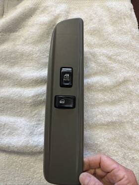 15180092 Gmc 02-05 Envoy /passenger Side Power Window Control Switch /gray