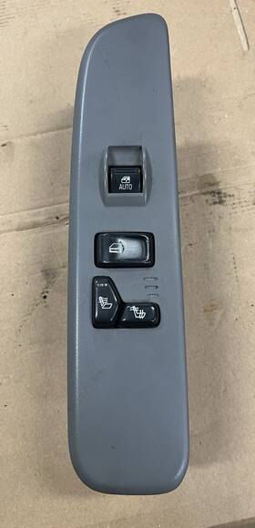 15829836 Gmc 2006-2009 Envoy Passenger Side Left Hand Heated Seat Power Window Switch