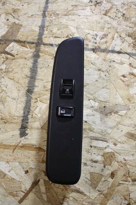 15857237 Gmc 2006 Envoy Front Right Door Window Switch