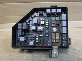 20832840 Gmc 10 2010 Acadia Engine Fuse Box Relay Junction Block Panel
