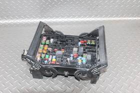 23225905 Gmc 15-20 Yukon 5.3l Electronic Motor Engine Fuse Relay Power Distribution Box Oem