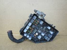 25909570 Gmc 09 10 Acadia Engine Fuse Box Relay Junction Panel Compartment