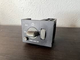 Gm15687019 Gmc 1995-1999 Chevy Silverado Truck Headlight Lamp Switch Oem