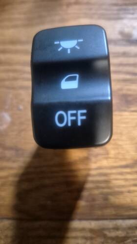 1m17774 Honda 99-04honda Odyssey/03-08 Pilot Factory Dome Light Control Switch Part#1m17774