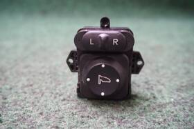 35190tr0a01 Honda 2012 2013 Cr-v Left Front Mirror Switch Oem