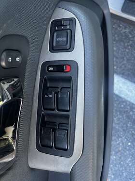 35750-s9v-a110-m1 Honda 06-08 Pilot Driver Left Side Master Power Window Switch - Genuine Oem Part