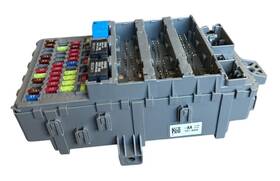 T2f-a000-aa Honda 2013-2016 Accord Cabin Fuse Box Oem