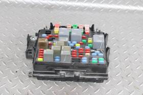 646-hummer Hummer 03-07 H2 6.0l Electronic Motor Engine Fuse Relay Power Distribution Box