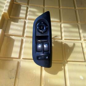 641-51111l Hyundai 2003-2008 Tiburon Power Window Master Switch Door Button