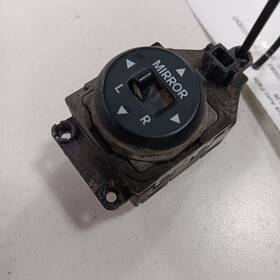 641-53864l Hyundai Driver Left Front Door Mirror Switch Fits 12-17 Accent Oem