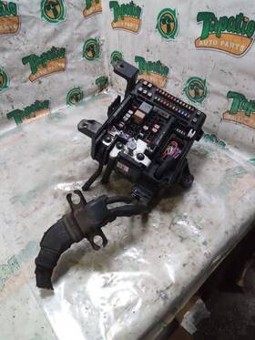 646-11398 Hyundai Fuse Box Engine Compartment Us Market Sedan Rwd Fits 15 Genesis 3533418