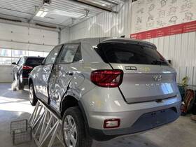 646-12720 Hyundai Fuse Box Engine Us Market Cvt Halogen Headlamps Fits 20-22 Venue 835355
