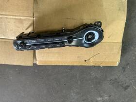 77uj300034 Hyundai 2019-2022 Veloster N Radio Media Start Engine Dash Control Oem Lot2495