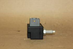 93810-4dr0aqqh Hyundai Oem Brake Pedal Swsitch Sensor G75