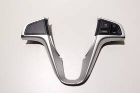 M07042 Hyundai 2012-2017 Accent Steering Wheel Trim With Cruise Control Switches Oem