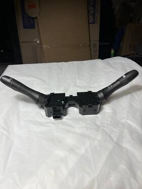 25560-jj53e Infiniti 2011-2019 M37 M56 Q70 Turn Signal Head Light Wiper Switch