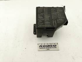 663.ja1v98 Jaguar Xkr Xk8 Rear Cabin Fuse Relay Housing Box Gja3892aa Fits 97-06 98 99 00