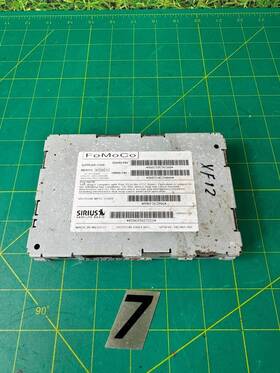 8w83-18c963-ad Jaguar 2012-2015 Xf Sirius Satellite Radio Control Module 8w8318c963ad Oem