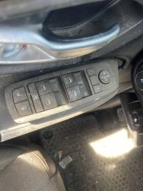 641-10825l Jeep Cherokee 2014 Front Door Switch 1161136