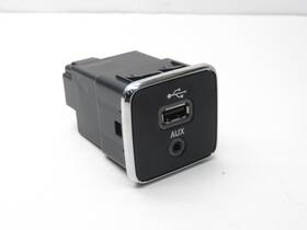 5xg28dx9ad Jeep Compass 2017-2021 Charging Port Usb Aux Oem