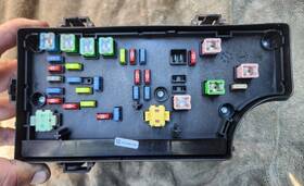 P68289248aa Jeep 2016-2017 Patriot Compass Tipm Fusebox Fuse Box Relay Module