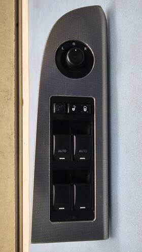 Jeep X35008302 05-14 Grand Cherokee Chrysler 200 Left Diver Master Power Window Switch Silver