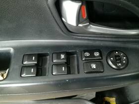 104915833 Kia 641-10756 Front Door Switch Drivers Lock And Window Master Fits 16-17 Rio