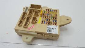 663.ki1112 Kia Sorento 2012 Fuse Box Cabin 1059656