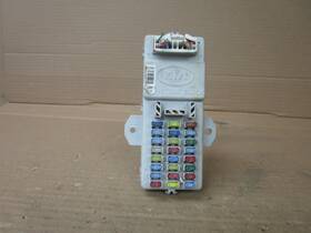 Kia 911703e920 03 04 05 06 Sorento Interior Cabin Fuse Box Relay Junction Block