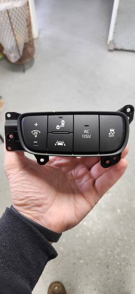 93700c6010wk Kia 2016-2018 Sorento Dash Traction Control Lane Assist 115v Ac Switch Oem