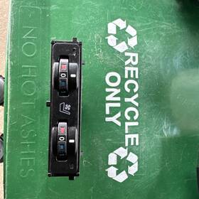 453451 Lexus 2006-2013 Is250 Is350 Center Console Heated Seat Control Switch Oem