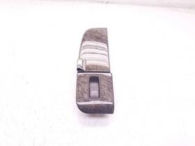 662.le1w02 Lexus 2002 Ls430 Passenger Side Rear Door Window Switch