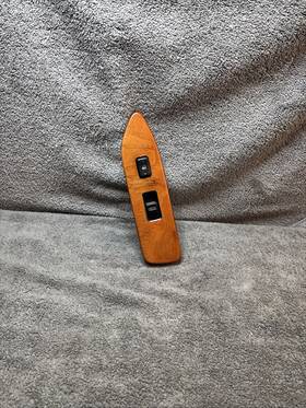 74201-60310 Lexus 1998-2002 Lx470 Front Right Door Window Control Switch With Bezel Trim Oem