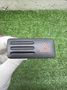 84332-60270 Lexus 2003-2009 Gx470 Hazard Warning Signal Switch Oem