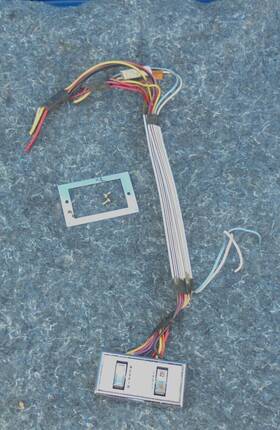C8lb-14527b Lincoln 68 70 Mark Iii Left Rear Quarter Window And Light Switch