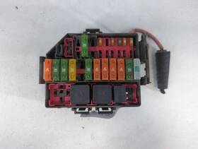 F8vb-14a468-k Lincoln 2001-2001 Town Car Fusebox Fuse Box Relay Module Lq0fs