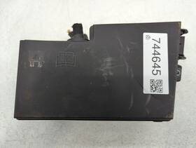 Gj7t-14a076-ba Lincoln 19648 21090 2018-2019 Mkc Fusebox Fuse Box Relay Module B4qic