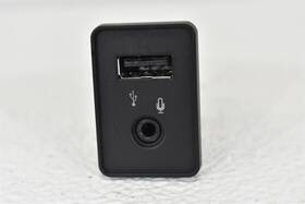 246927 Maserati 2009-2012 Quattroporte S Usb Plug In 09-12