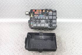 670030375 Maserati 14-17 Quattroporte 3.0l Motor Engine Fuse Box Junction Relay Unit Oem Factory Oe