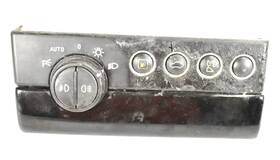 94079092 Maserati 04-08 Quattroporte Trunk Headlight Fuel Door Control Switch